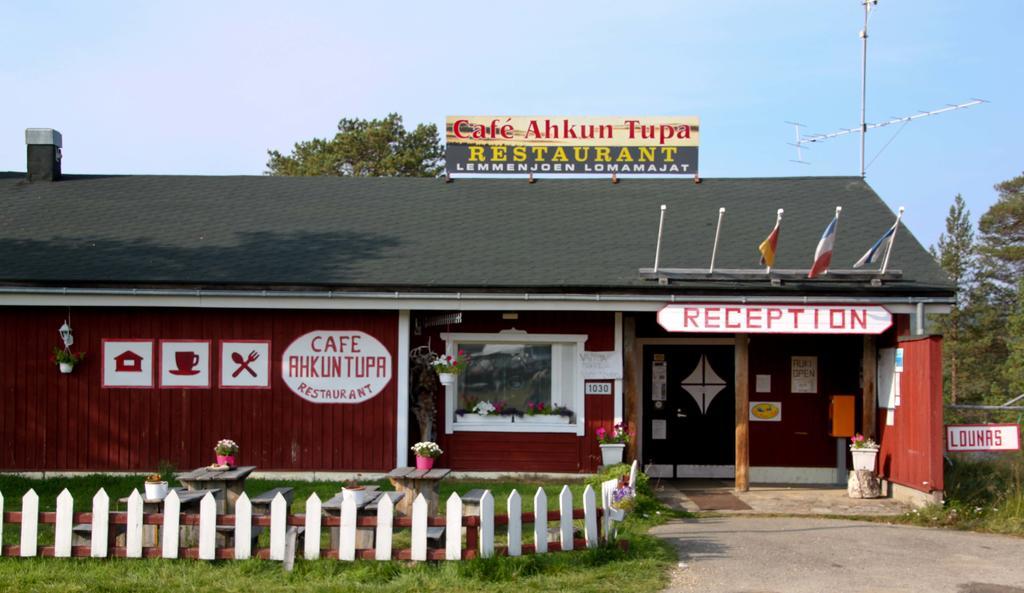 Ahkun Tupa Villa Lemmenjoki Bagian luar foto